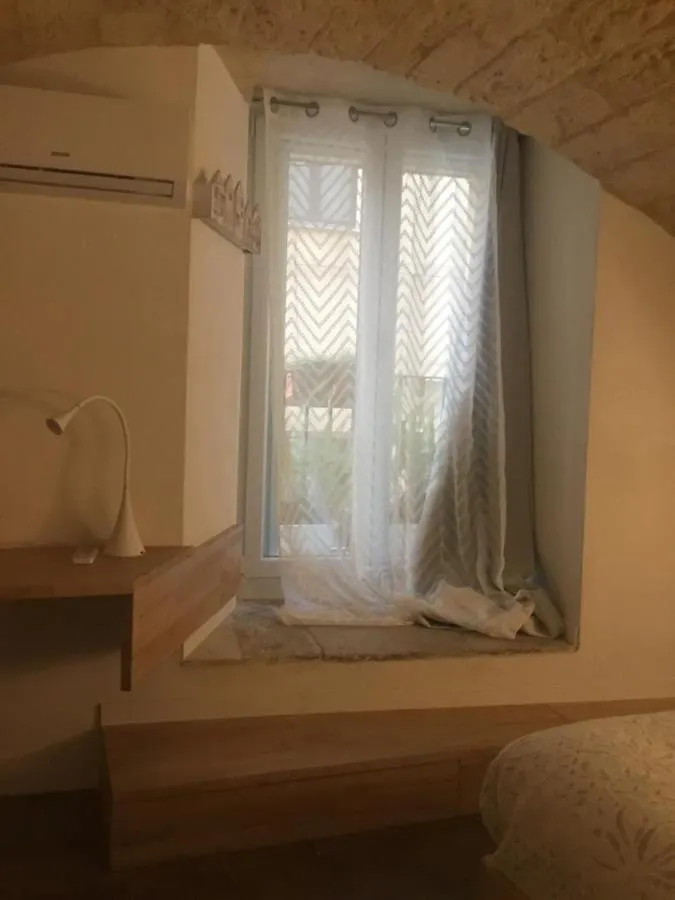 Flos Bari